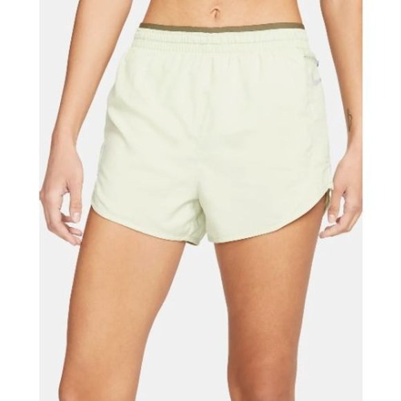 Nike Womens Tempo Luxe Running‎ Shorts Size Small Green NWT - Picture 1 of 3